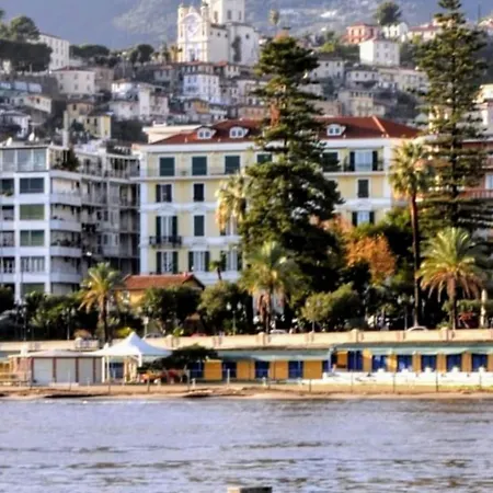 Sea Breeze Apartamento *
