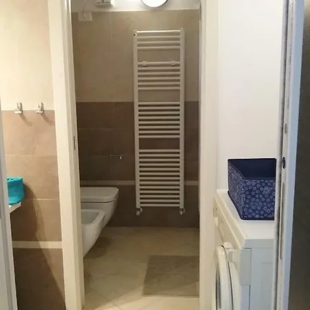 Sea Breeze Apartment *